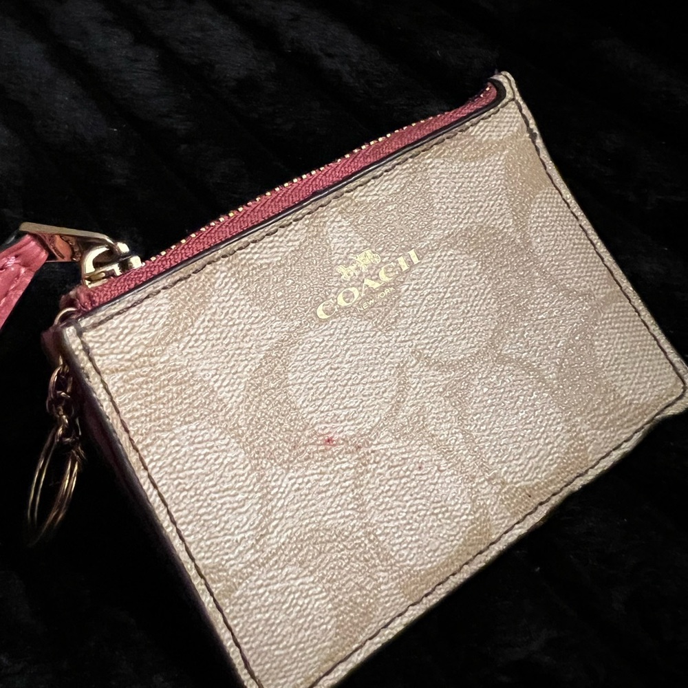 Coach Beige and Pink Women's card holder